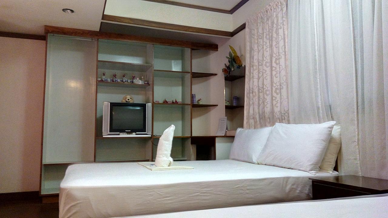 Peria Seafront Pensione Roxas  Exterior photo