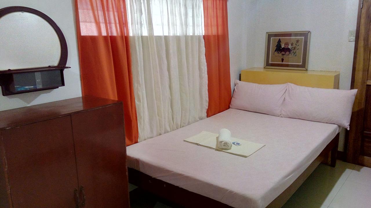Peria Seafront Pensione Roxas  Exterior photo